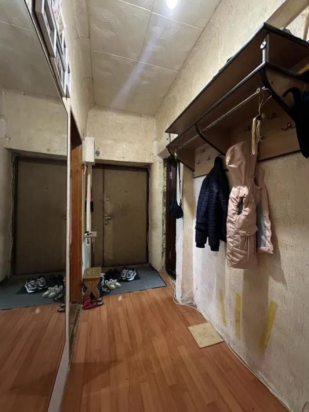 Квартира, 3-кімн., Харьков, Восточный, Михаила Комарова (Тархова)