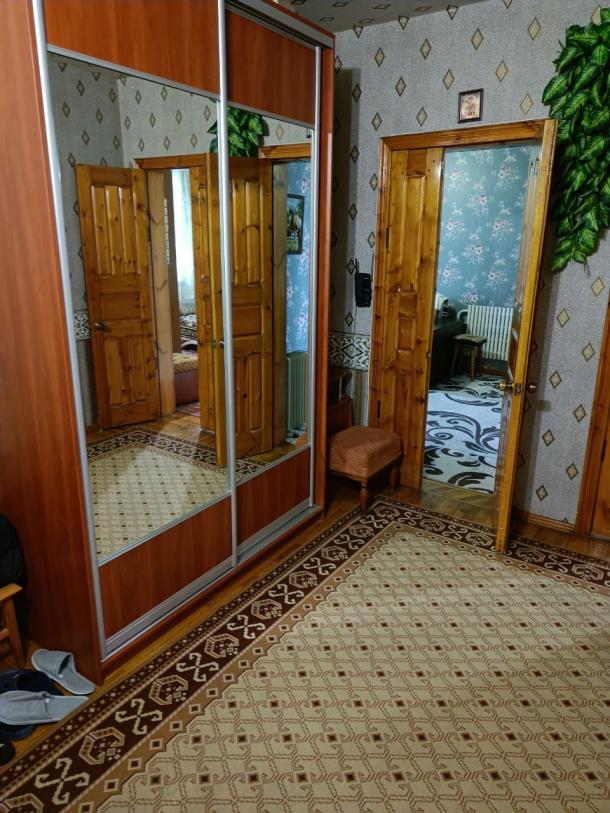 Квартира, 3-кімн., Харьков, 604м/р, Тракторостроителей просп.
