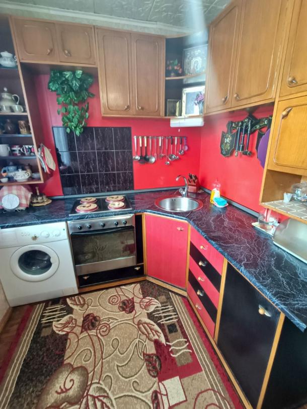 Квартира, 3-кімн., Харьков, 604м/р, Тракторостроителей просп.