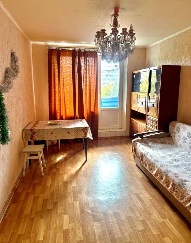 Квартира, 2-кімн., Харьков, 607м/р, Тракторостроителей просп.
