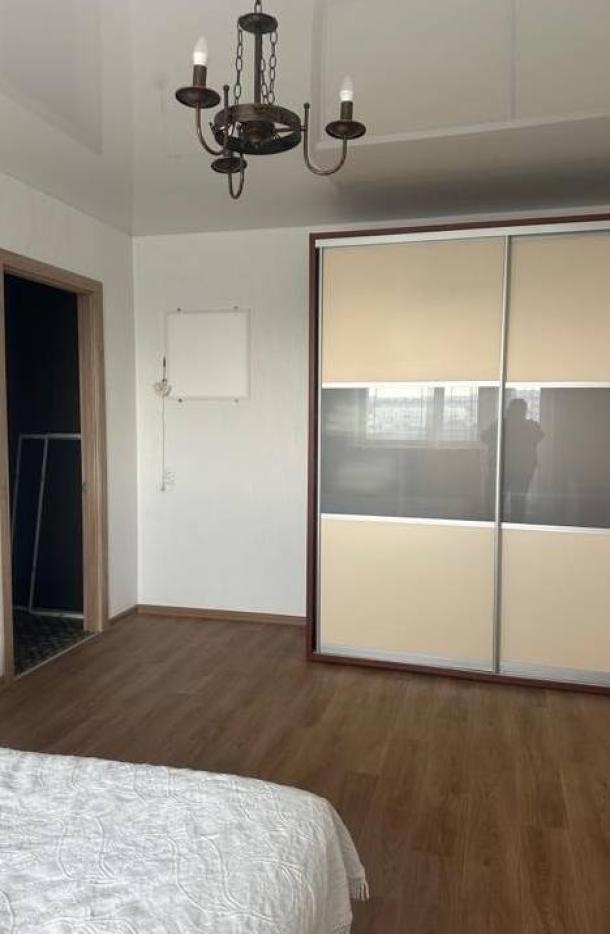 Квартира, 1-кімн., Харьков, 522м/р, Непокоренных (Героев Труда)