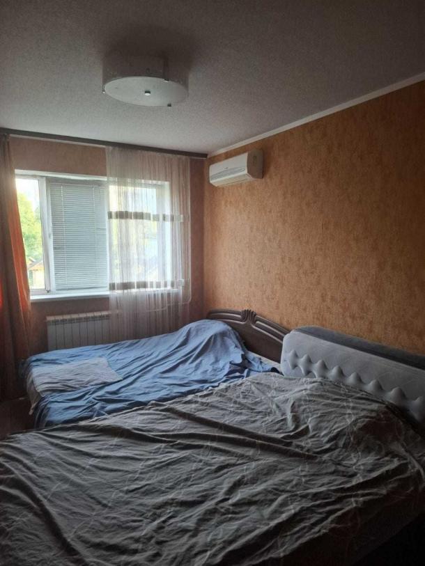 Квартира, 2-кімн., Чугуев, Чугуевский район
