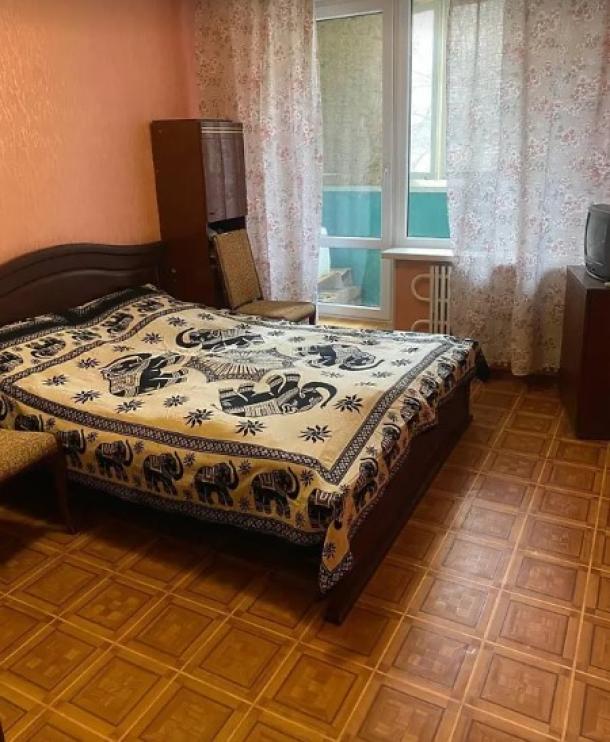 Квартира, 3-кімн., Харьков, 626м/р, Велозаводская