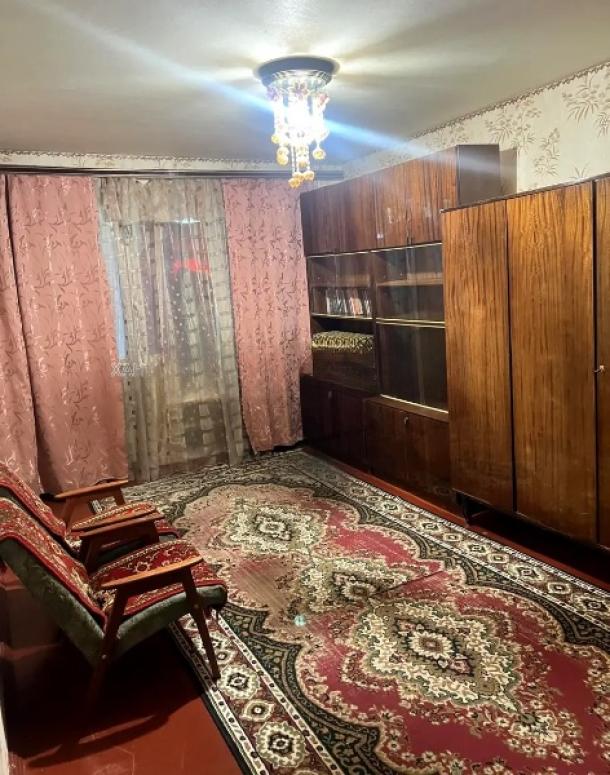 Квартира, 2-кімн., Харьков, 604м/р, Тракторостроителей просп.