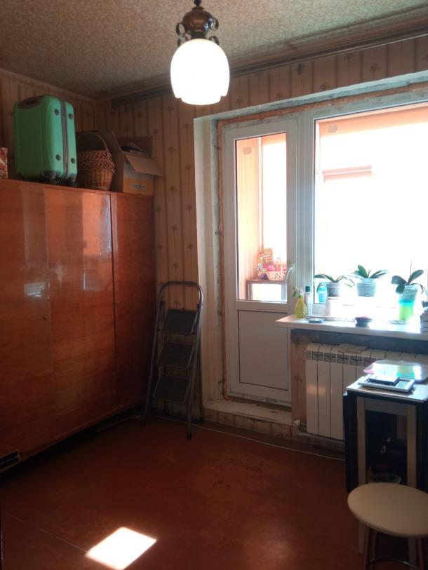 Квартира, 4-кімн., Харьков, 522м/р, Непокоренных (Героев Труда)