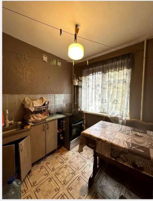 Квартира, 2-кімн., Харьков, 607м/р, Тракторостроителей просп.