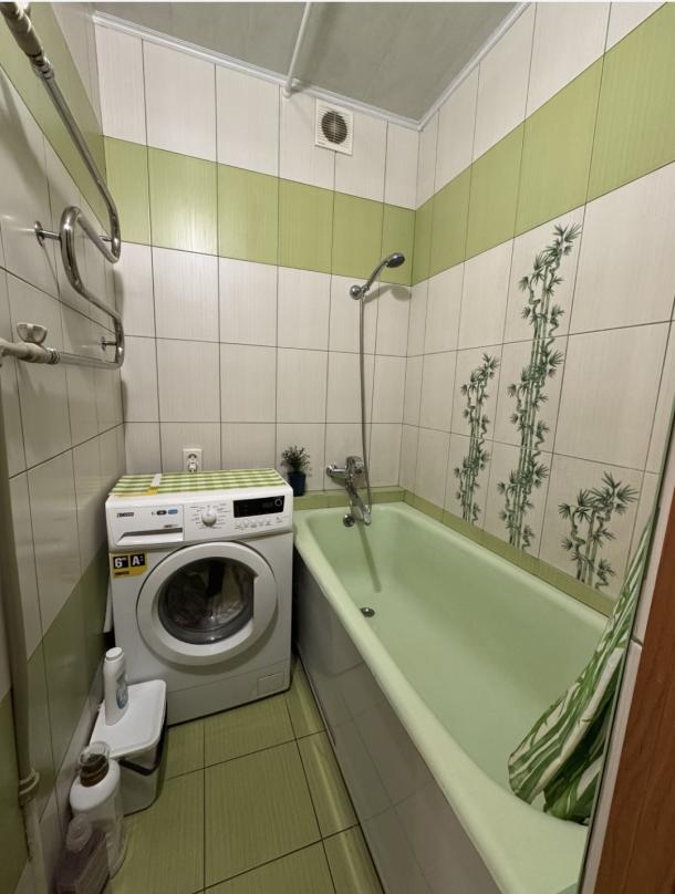 Квартира, 3-кімн., Харьков, Новые Дома, Героев Харькова пр-т