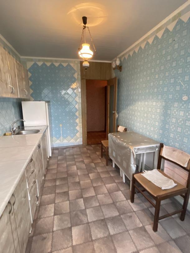 Квартира, 3-кімн., Харьков, Павлово Поле, Клочковская