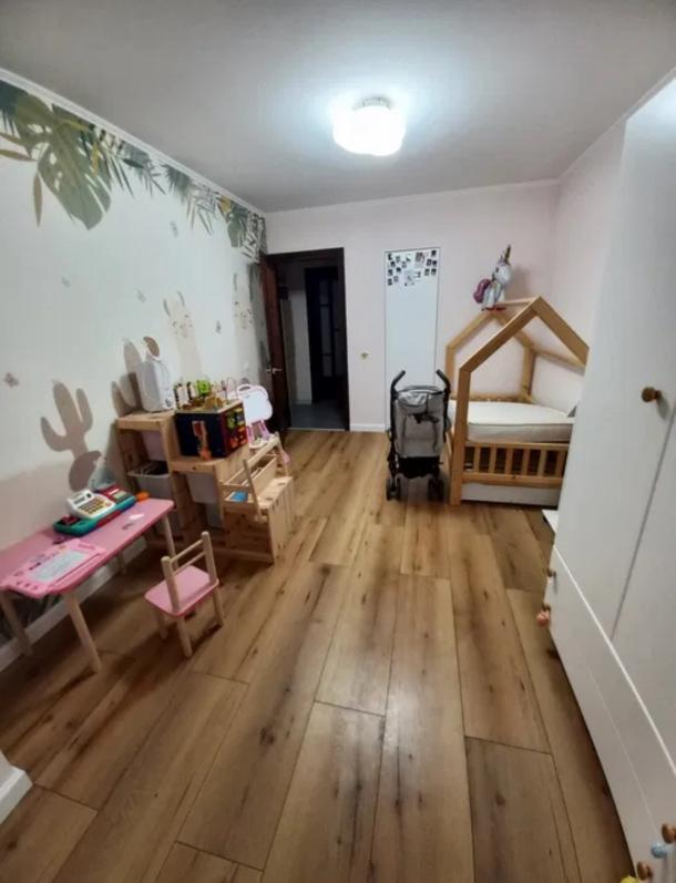 Квартира, 3-кімн., Харьков, 605м/р, Юбилейный пр. (50 лет ВЛКСМ пр.)