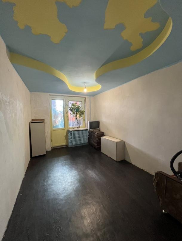 Квартира, 3-кімн., Харьков, Завод Шевченко, Селянская (Совхозная, Пионера)