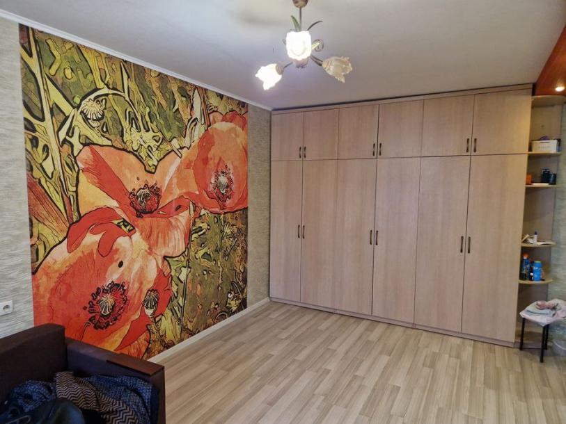 Квартира, 1-кімн., Харьков, 522м/р, Непокоренных (Героев Труда)