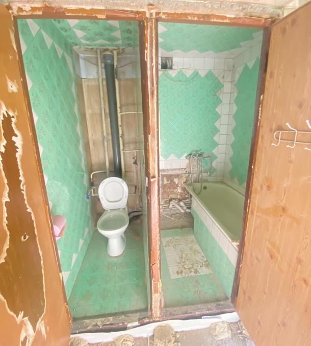 Квартира, 3-кімн., Харьков, Рогань жилмассив, Луи Пастера