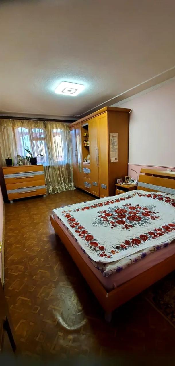 Квартира, 3-кімн., Харьков, 2 Северная Салтовка, Соборности Украины (Дружбы Народов)