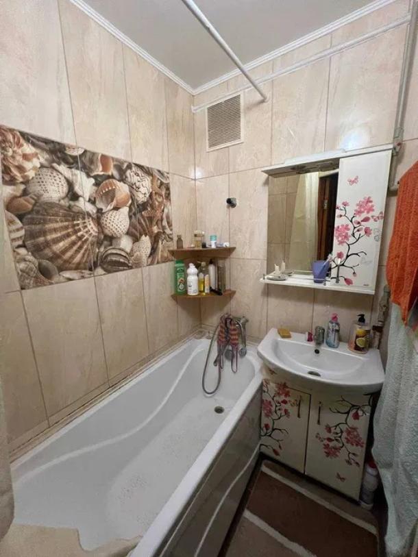 Квартира, 3-кімн., Харьков, Новые Дома, Героев Харькова пр-т