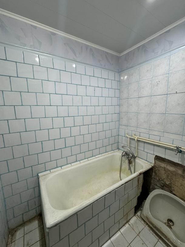 Квартира, 3-кімн., Харьков, Старая Салтовка, Михайлика (Высочиненко)