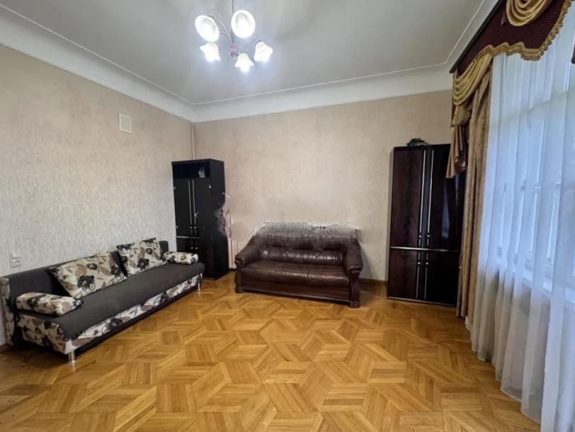 Квартира, 2-кімн., Харьков, Нагорный, Дарвина