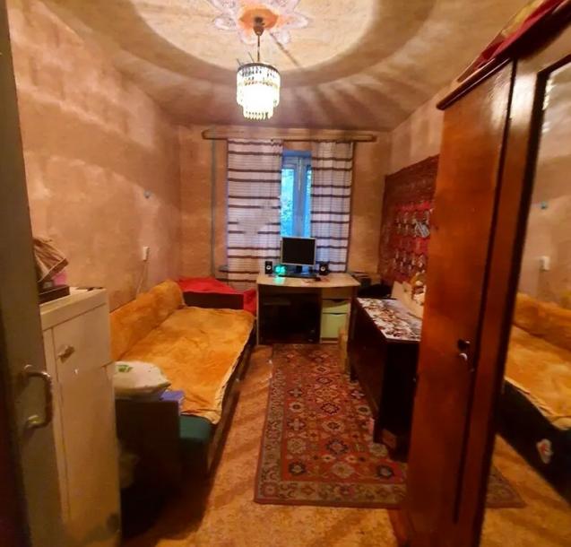 Квартира, 3-кімн., Харьков, Гагарина метро , Аэрокосмический просп. (Гагарина проспект)