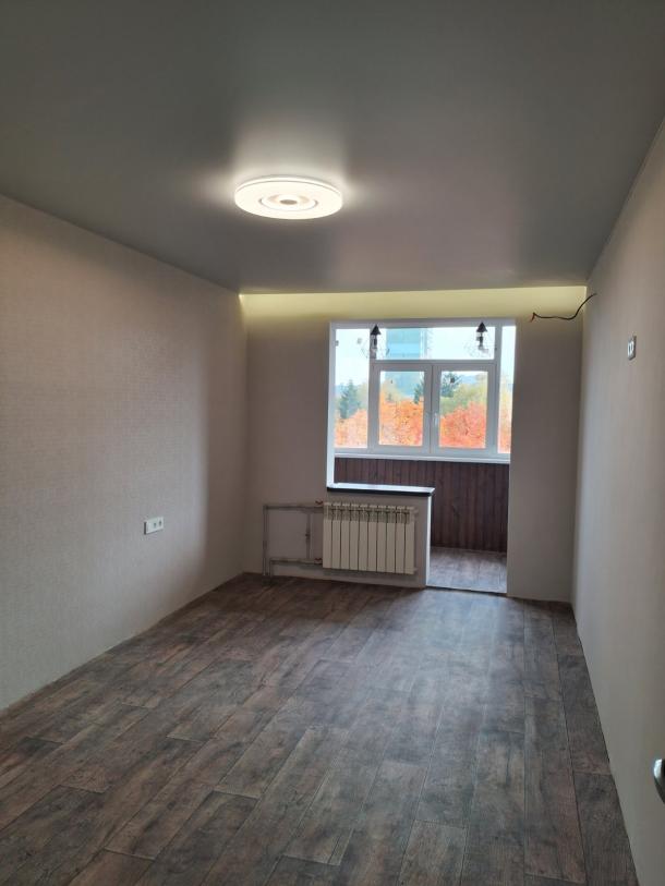 Квартира, 3-кімн., Харьков, 608м/р, Валентиновская