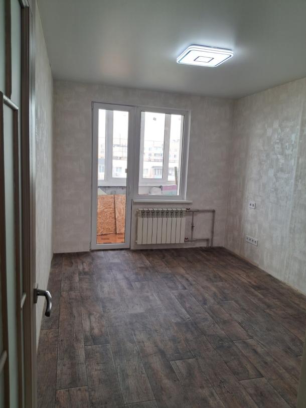 Квартира, 3-кімн., Харьков, 608м/р, Валентиновская