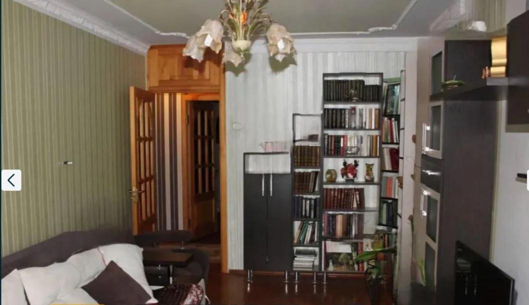 Квартира, 3-кімн., Харьков, 606м/р, Валентиновская
