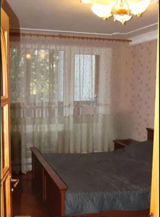 Квартира, 3-кімн., Харьков, 606м/р, Валентиновская