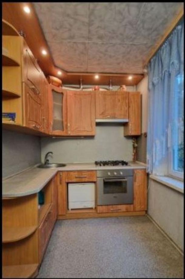 Квартира, 3-кімн., Харьков, 606м/р, Валентиновская