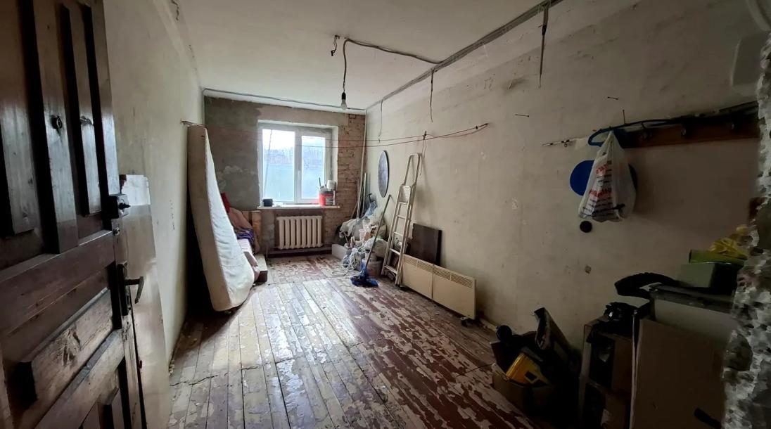 Квартира, 3-кімн., Харьков, Песочин, Героев Чернобыля (Щорса, Красных партизан)