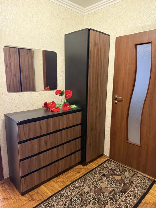 Квартира, 2-кімн., Харьков, Алексеевка, Ахсарова