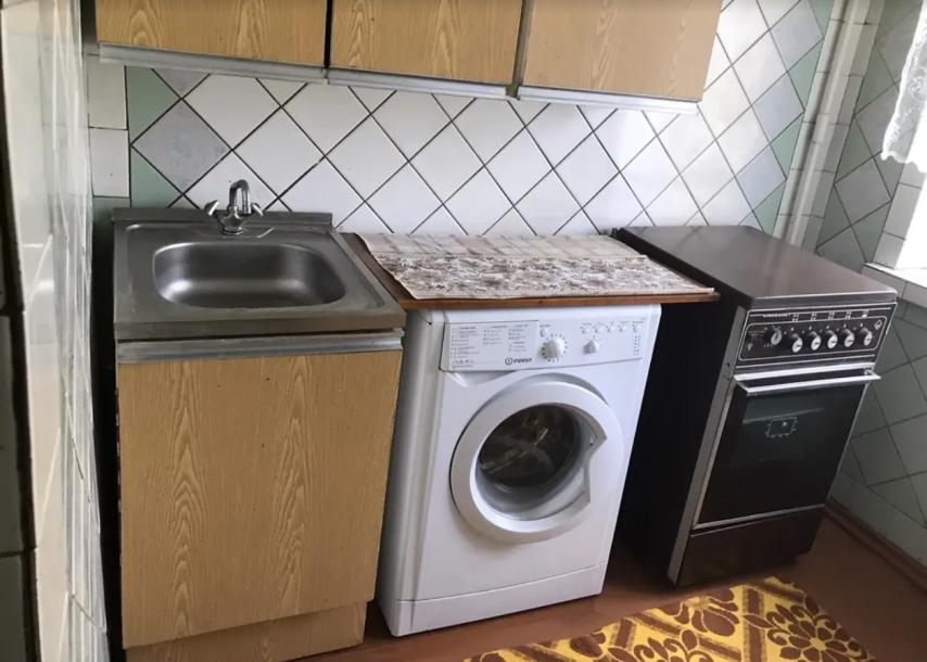 Квартира, 2-кімн., Харьков, 606м/р, Тракторостроителей просп.