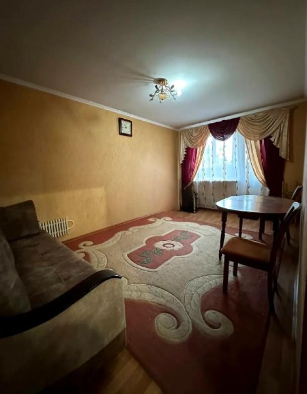 Квартира, 3-кімн., Харьков, 606Ам/р, Гарибальди