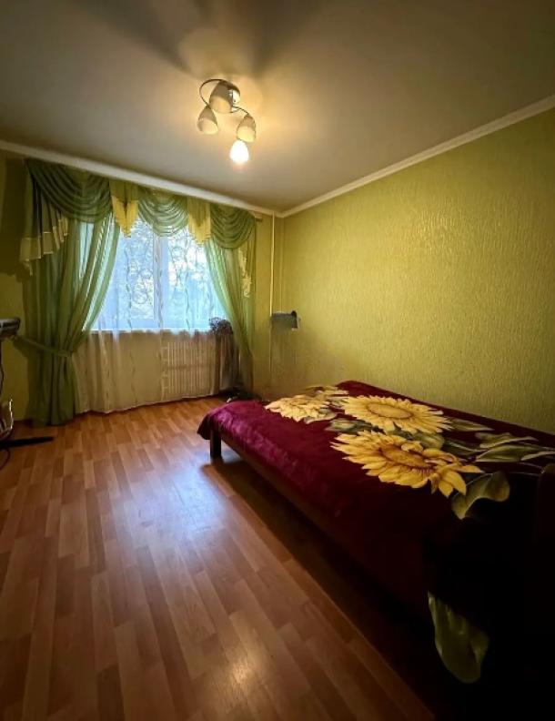 Квартира, 3-кімн., Харьков, 606Ам/р, Гарибальди