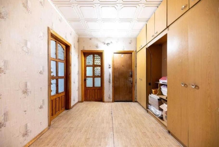 Квартира, 3-кімн., Харьков, Горизонт, Большая Кольцевая