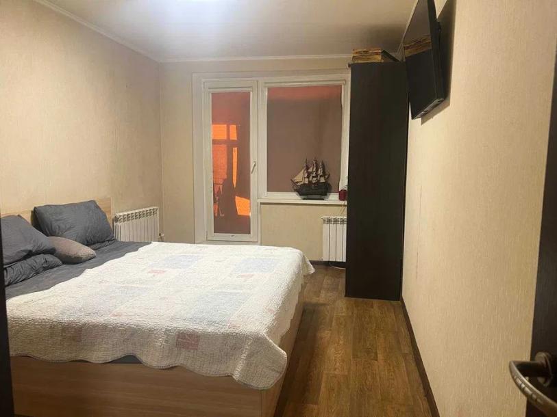 Квартира, 3-кімн., Харьков, 520м/р, Валентиновская