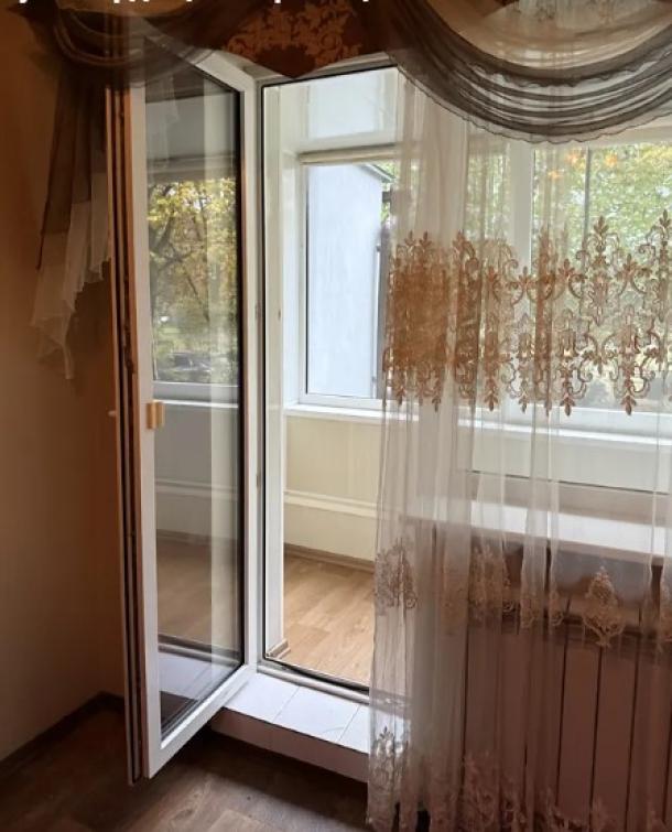 Квартира, 2-кімн., Харьков, 605м/р, Гвардейцев Широнинцев
