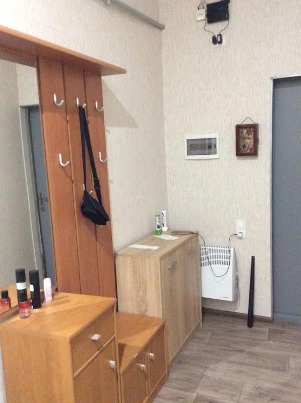 Квартира, 3-кімн., Харьков, Южный Вокзал, Конторская (Краснооктябрьская)