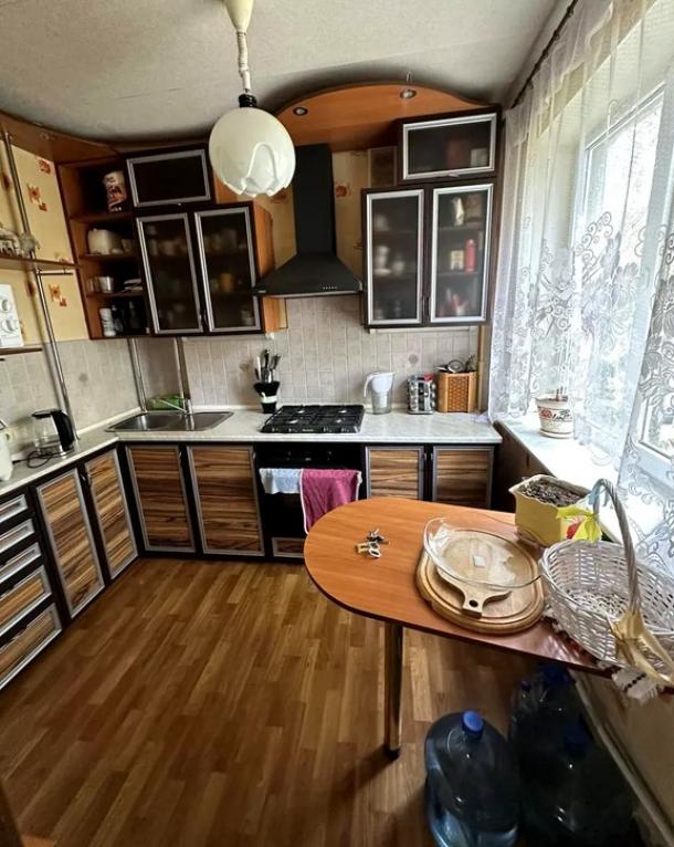 Квартира, 2-кімн., Харьков, 606м/р, Тракторостроителей просп.