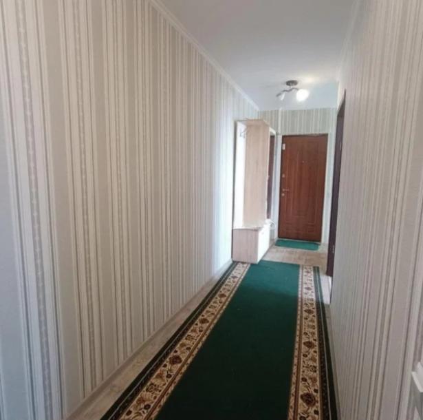 Квартира, 3-кімн., Харьков, 605м/р, Тракторостроителей просп.
