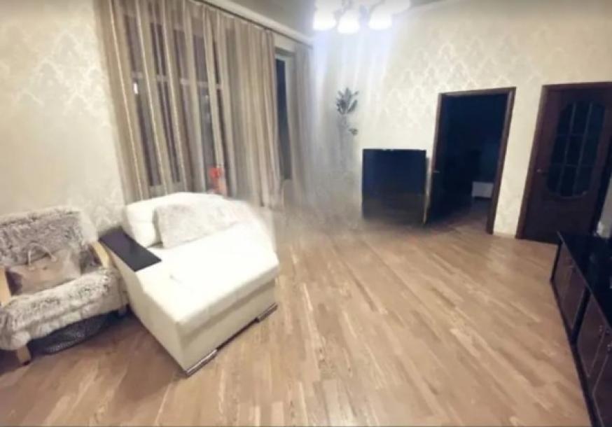Квартира, 3-кімн., Харьков, Центральный рынок метро, Благовещенская