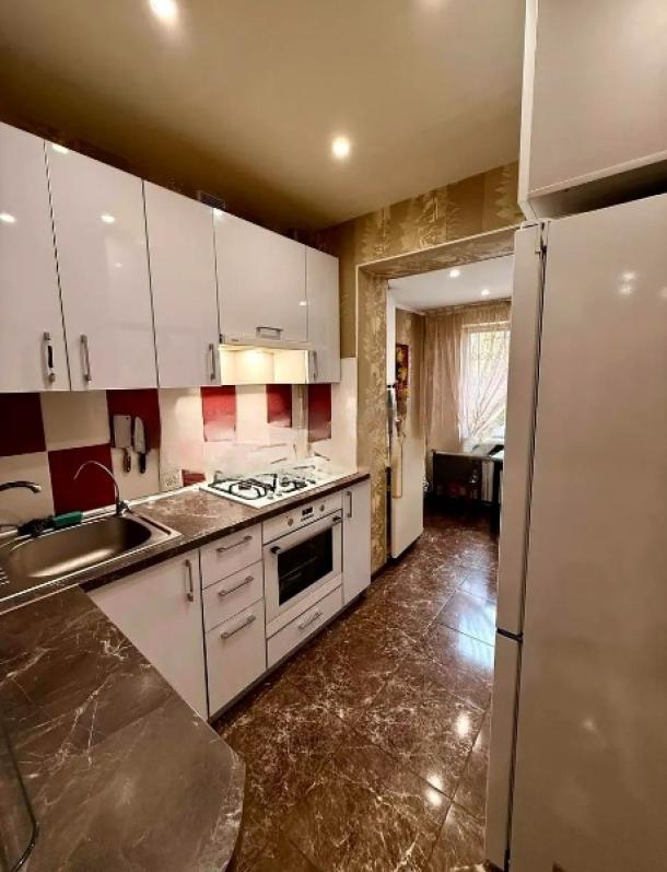 Квартира, 2-кімн., Харьков, 607м/р, Непокоренных (Героев Труда)