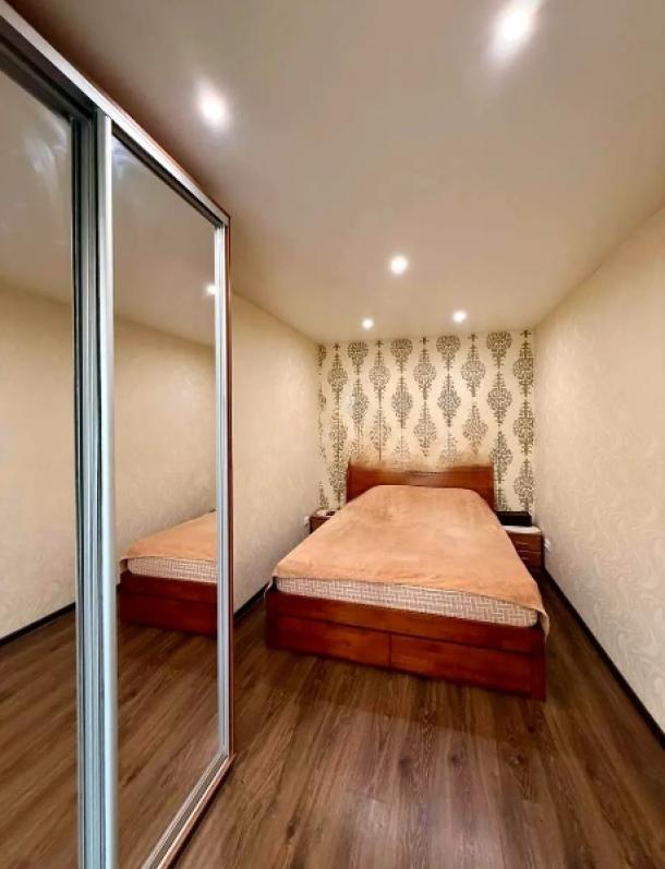 Квартира, 2-кімн., Харьков, 607м/р, Непокоренных (Героев Труда)