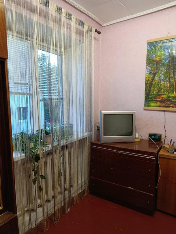Квартира, 3-кімн., Змиев, Чугуевский район