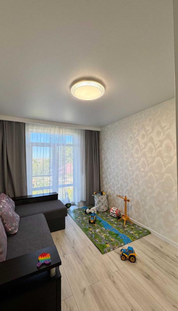 Квартира, 2-кімн., Чугуев, Чугуевский район