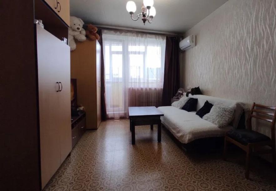 Квартира, 1-кімн., Харьков, Рогань жилмассив, Зубарева