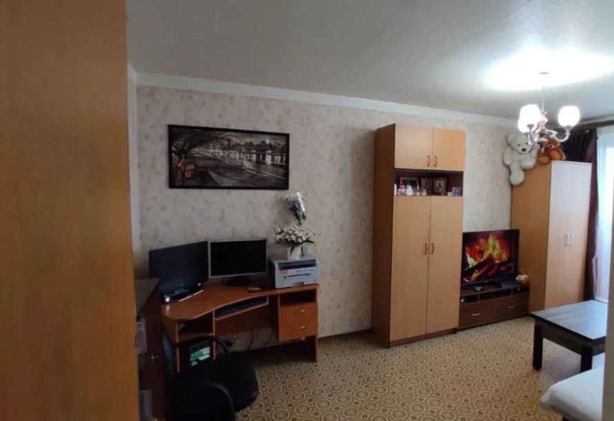 Квартира, 1-кімн., Харьков, Рогань жилмассив, Зубарева