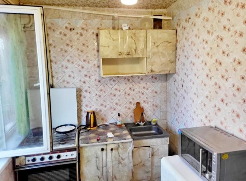 Квартира, 3-кімн., Чугуев, Чугуевский район, Харьковская