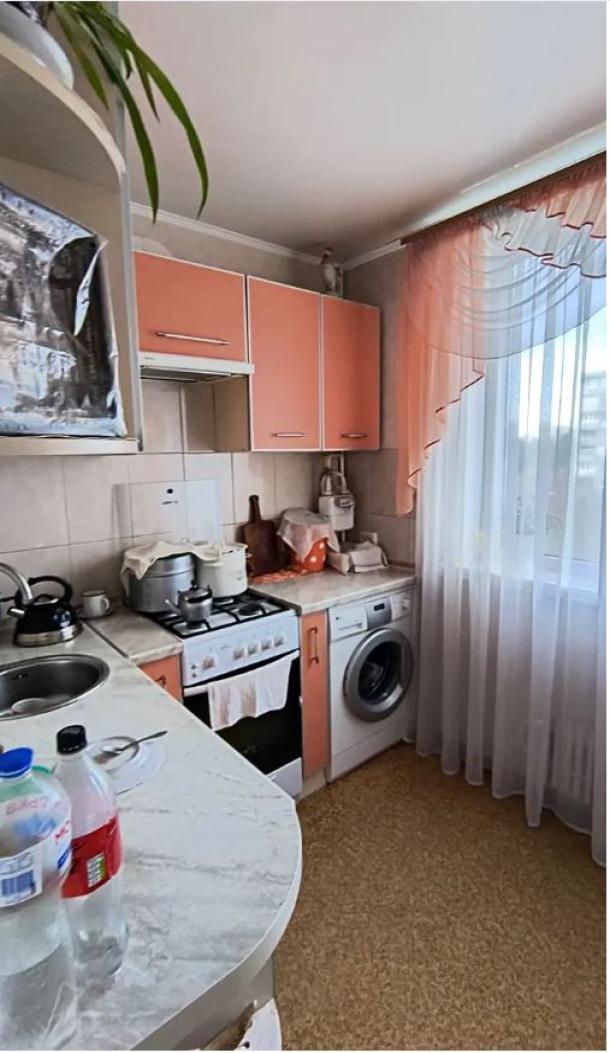 Квартира, 3-кімн., Харьков, 535Ам/р, Валентиновская