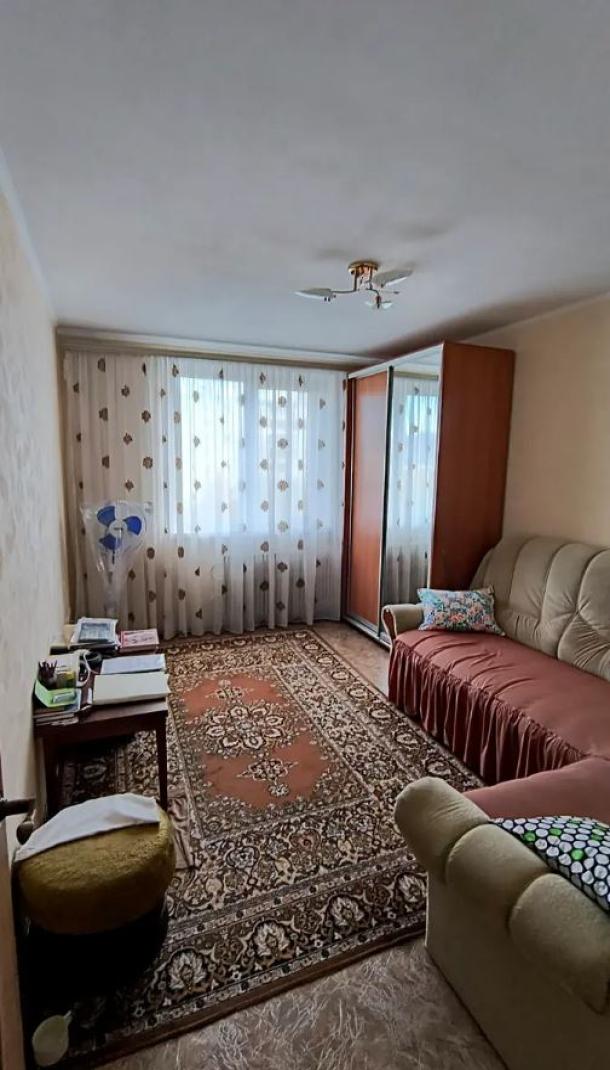 Квартира, 3-кімн., Харьков, 535Ам/р, Валентиновская