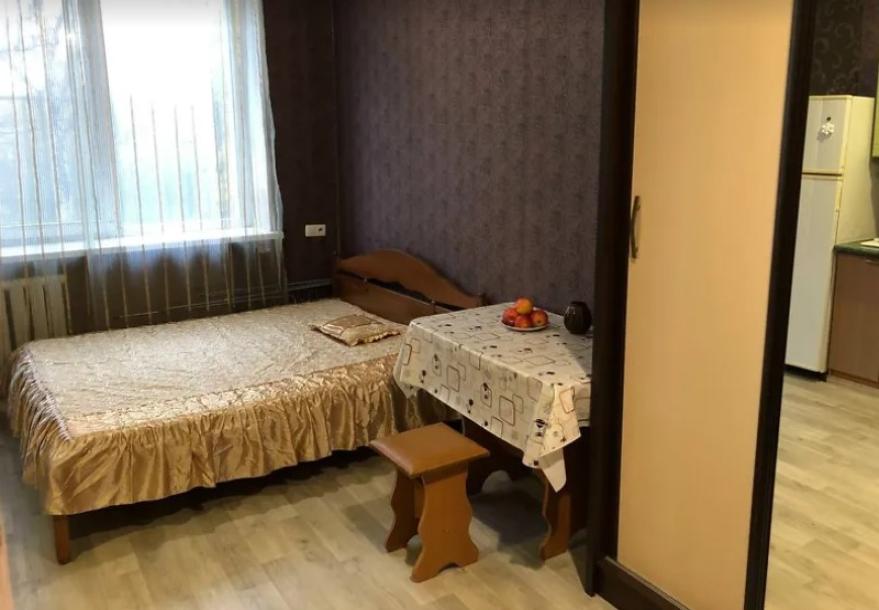 Гостинка, Харьков, Спортивная метро, Добровольцев (Молодой Гвардии)