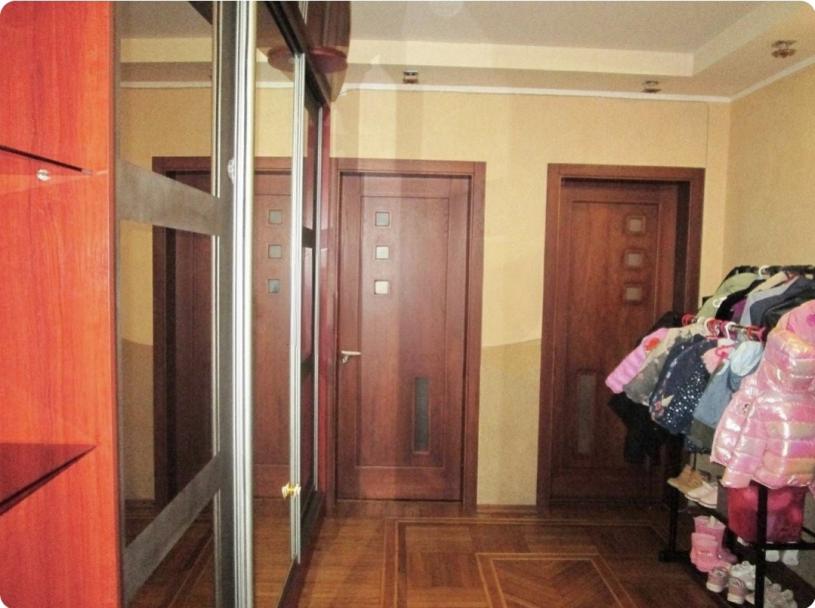 Квартира, 3-кімн., Харьков, 524м/р, Академика Павлова