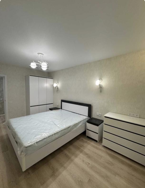 Квартира, 3-кімн., Харьков, 602м/р, Салтовское шоссе